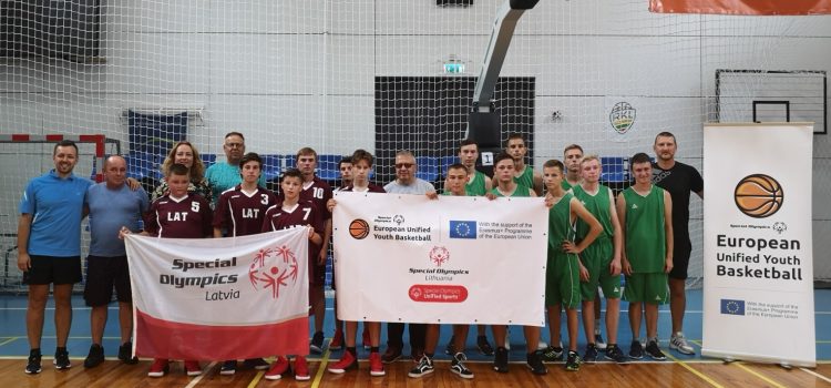 SO Europos jungtinio krepšinio jaunių parodomoji krepšinio treniruotė ir draugiškos krepšinio varžybos tarp Lietuvos ir Latvijos specialiosios olimpiados sportininkų
