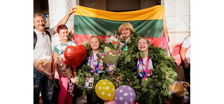 Specialiųjų olimpinių žaidynių dalyviai – jau Lietuvoje: jų kraityje – 37 medaliai