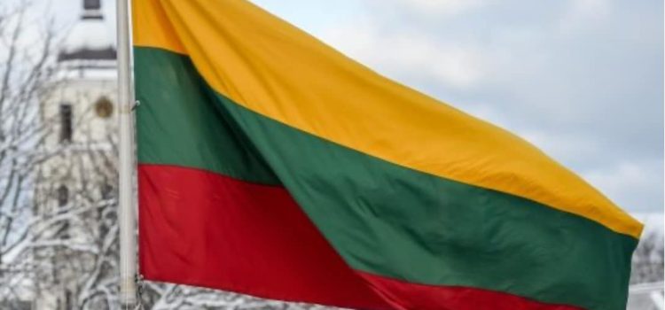 Sveikiname, Lietuva brangi, su nepriklausomybės atkūrimo diena 💛💚♥️