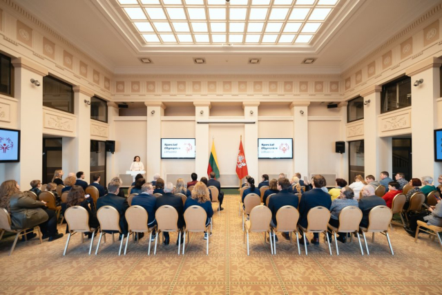 resize_1920x1200_250306-pp-pasaulio-specialiosios-olimpiados-ziemos-zaidyniu-rinktines-islydetuves-eitvydas-kinaitis-011